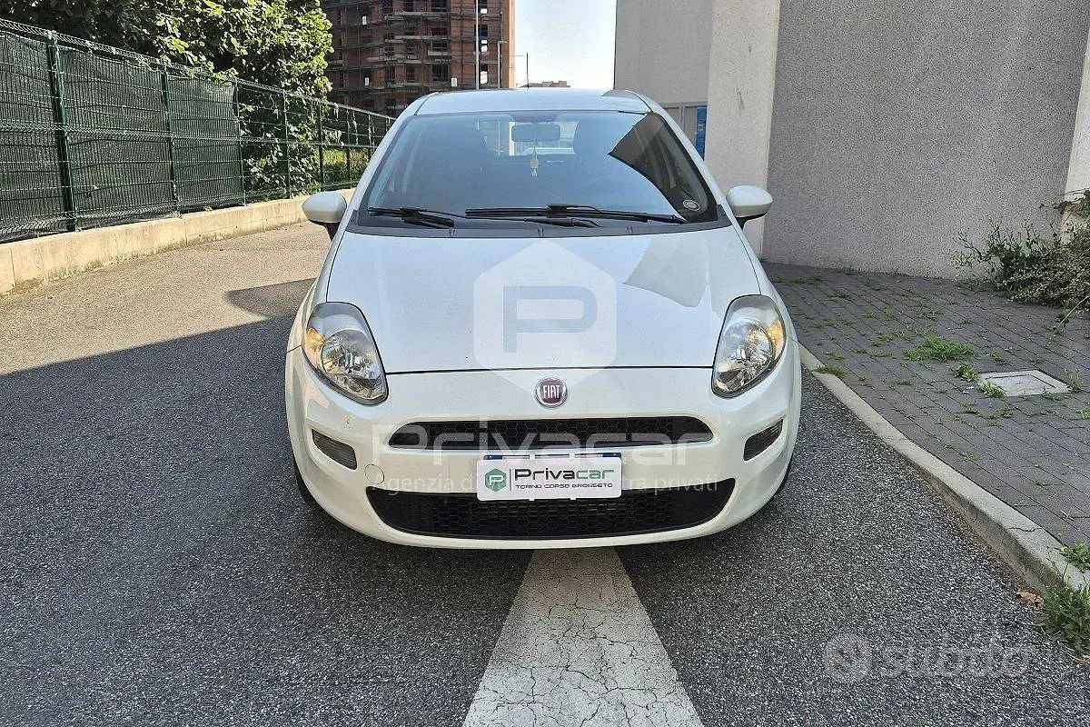 Usata Fiat Punto Street 95 CV (69 kW) 2017 Bianco Utilitaria
