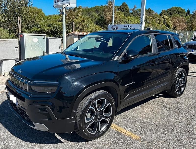 Usata Jeep Avenger Summit 101 CV (74 kW) 2023 Nero SUV