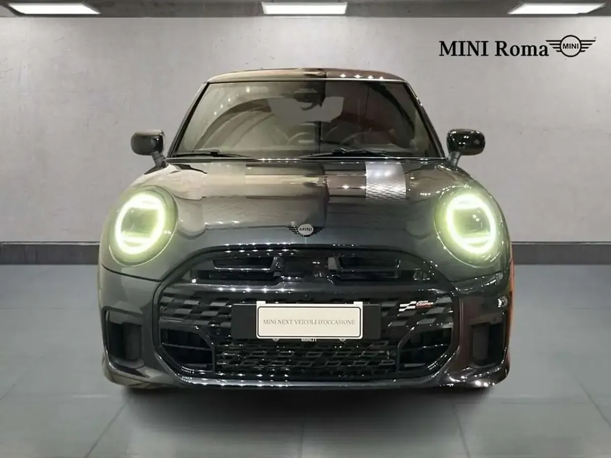 Begagnad Mini John Cooper Works 156 HK (114 kW) 2025 Grå Halvkombi