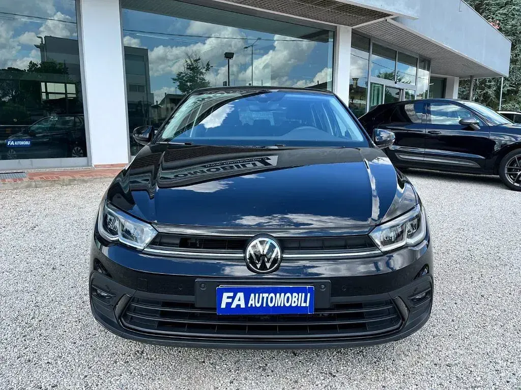 Usata VW Polo Life 90 CV (66 kW) 2022 Nero Utilitaria