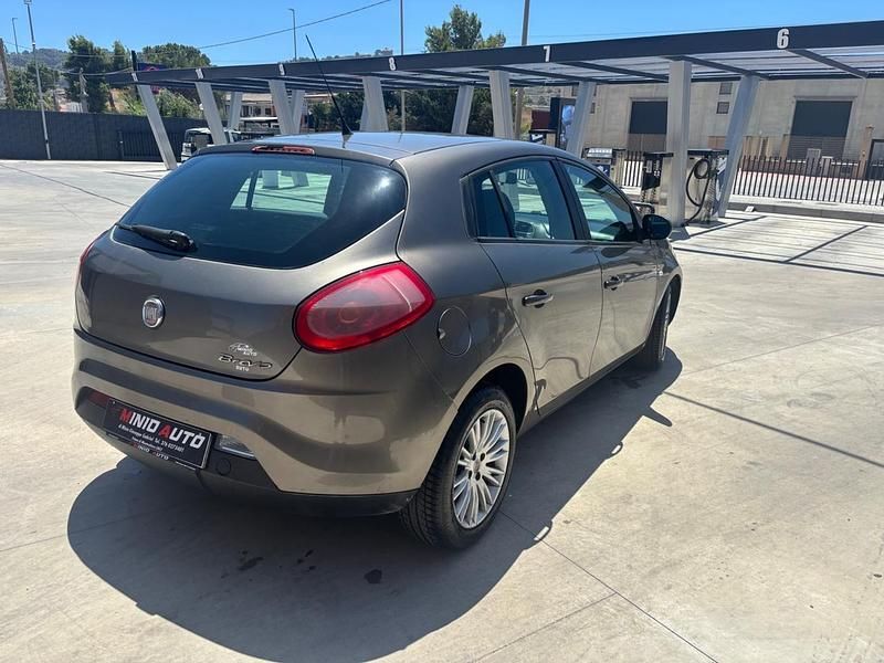 Usata Fiat Bravo Dynamic 119 CV (87 kW) 2009 Marrone Utilitaria