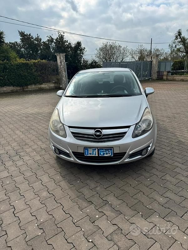 Usata Opel Corsa 2008 Grigio Utilitaria