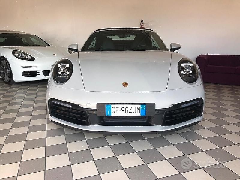 Usata Porsche 911 Carrera Cabriolet 384 CV (282 kW) 2020 Grigio Cabrio