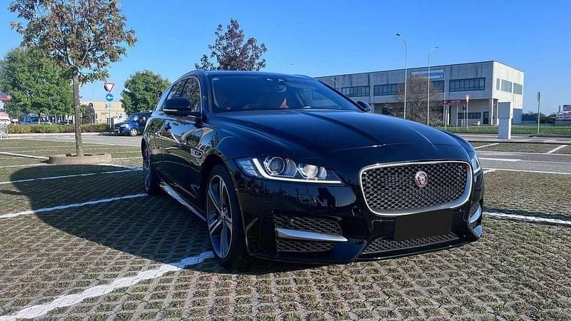 Usata Jaguar XF Sportbrake R-Sport 179 CV (131 kW) 2020 Station wagon