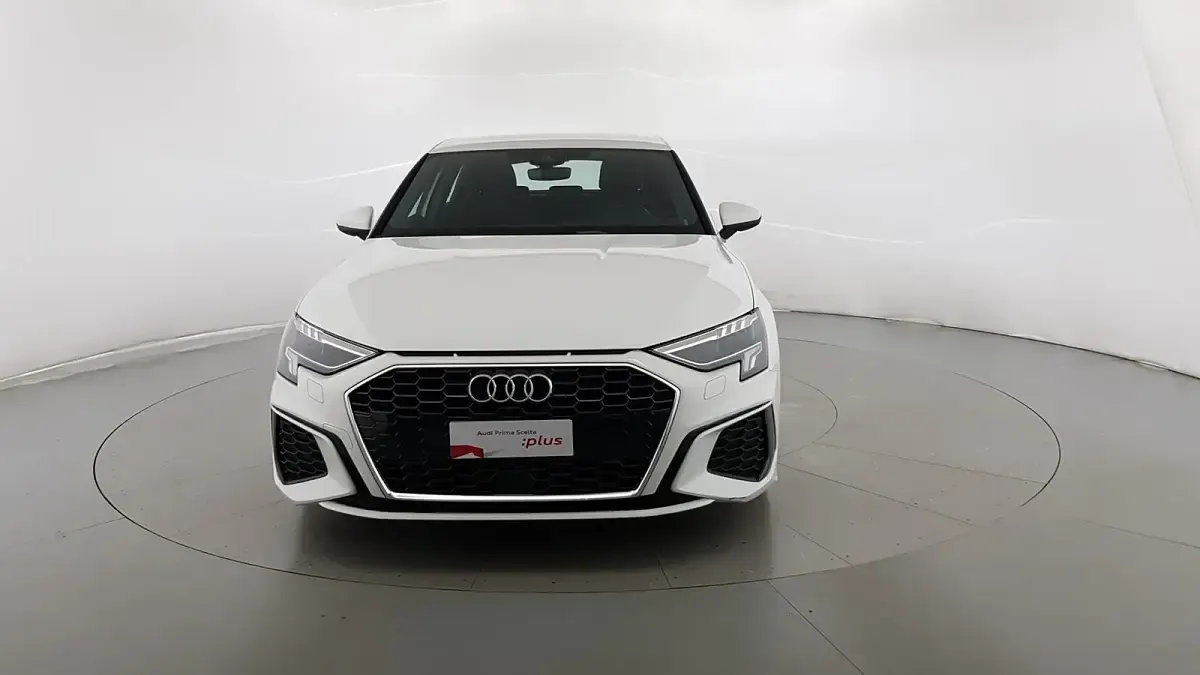 Usata Audi A3 S-Line 150 CV (110 kW) 2023 Bianco Berlina