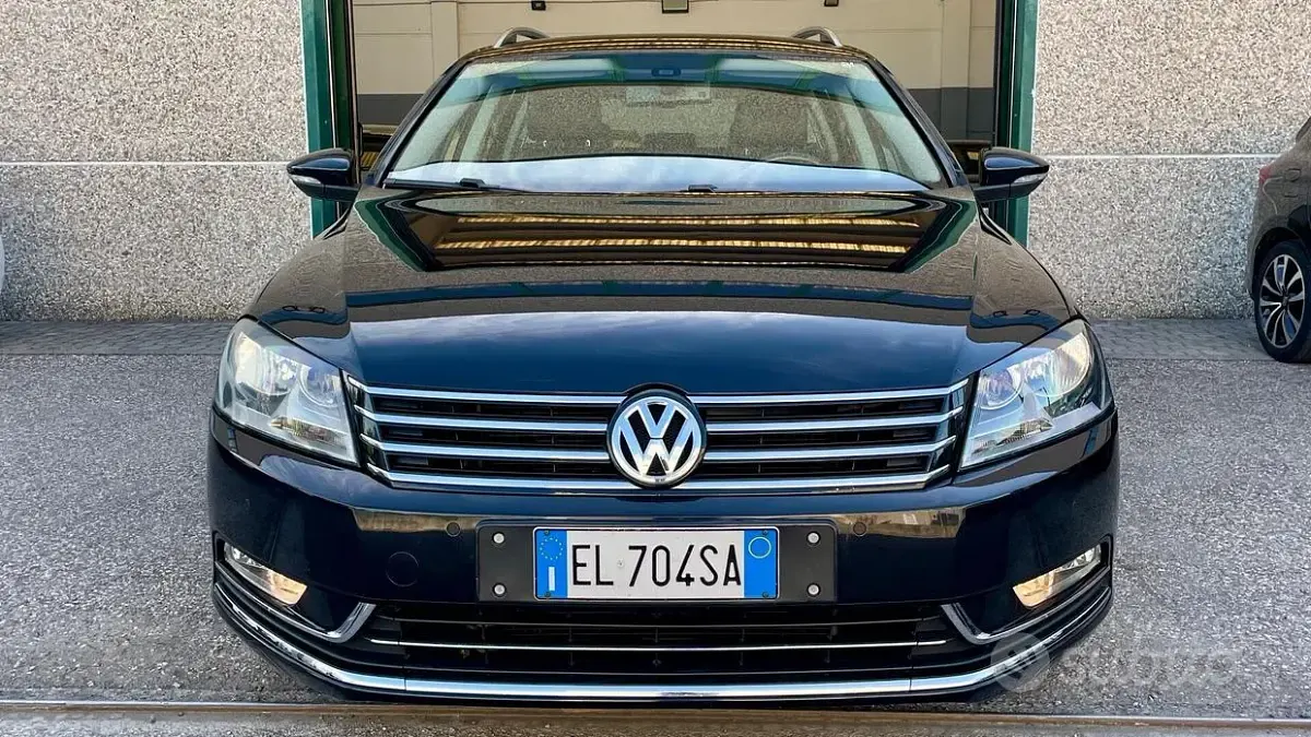 Usata VW Passat 170 CV (125 kW) 2012 Nero Station wagon