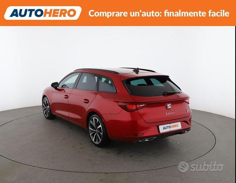 Usata Seat Leon FR 150 CV (110 kW) 2020 Rosso Station wagon
