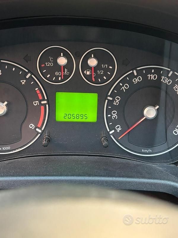 Begagnad Ford Fiesta 90 HK (66 kW) 2008 Sedan