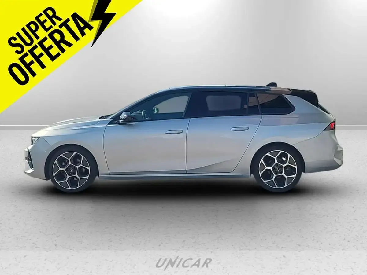 Usata Opel Astra Ultimate 131 CV (96 kW) 2024 Grigio Utilitaria