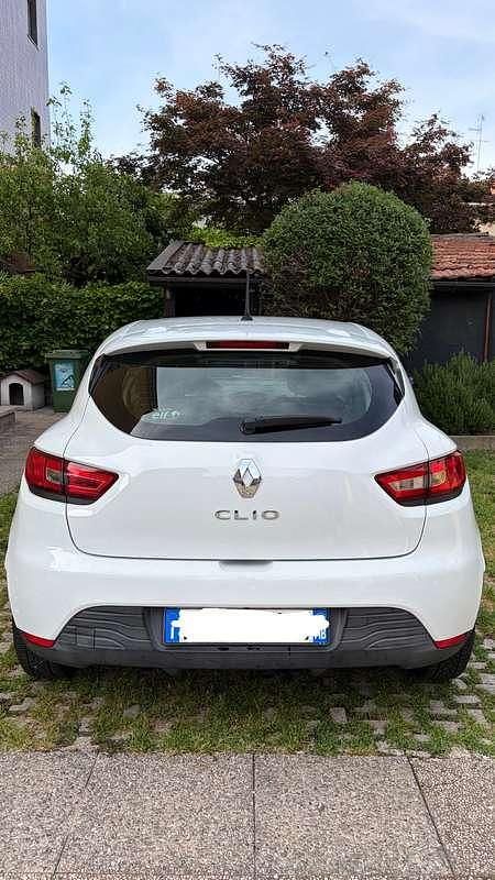 Usata Renault Clio IV 73 CV (53 kW) 2012 Berlina