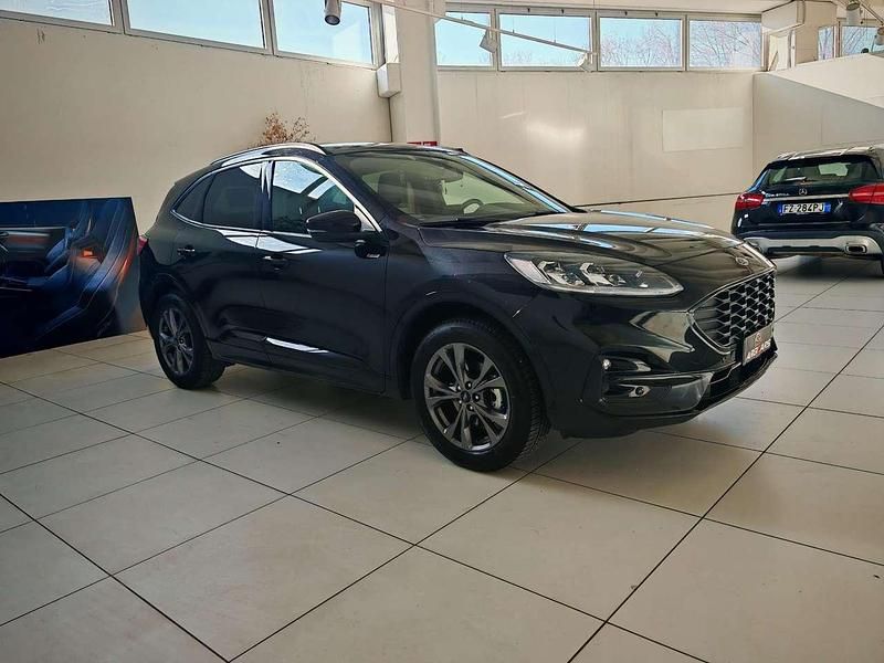 Usata Ford Kuga ST-Line X 152 CV (111 kW) 2022 Nero SUV