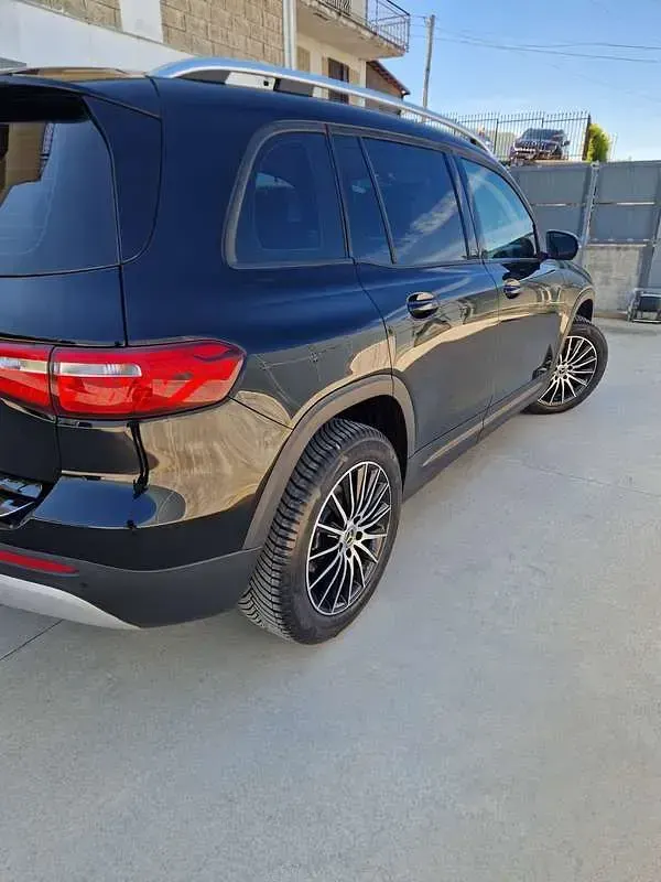 Usata Mercedes GLB180 Premium 116 CV (85 kW) 2023 SUV