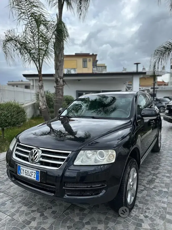 Usata VW Touareg 174 CV (127 kW) 2005 Nero SUV