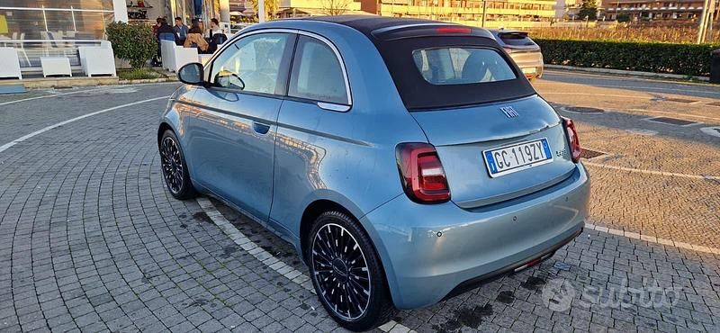 Usata Fiat 500e Icon 86 kW (118 CV) 2020 Cabrio