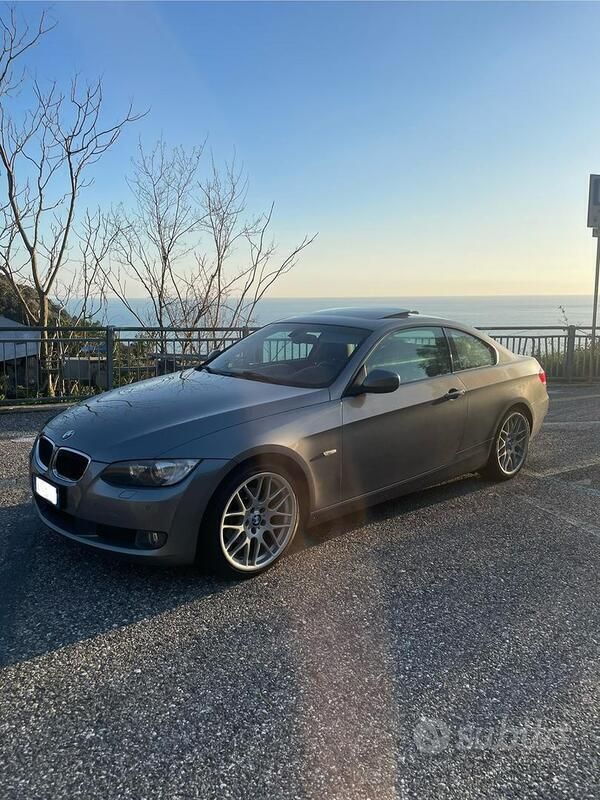 Usata 2011 BMW 320 Efficient Dynamics Coupé | 10.600 € (Cara) - Immagine 1/4