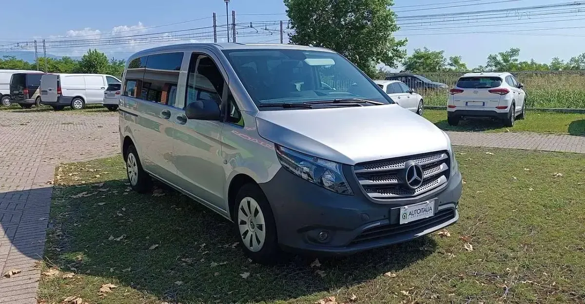 Usata Mercedes Vito 136 CV (100 kW) 2020 Argento Furgone