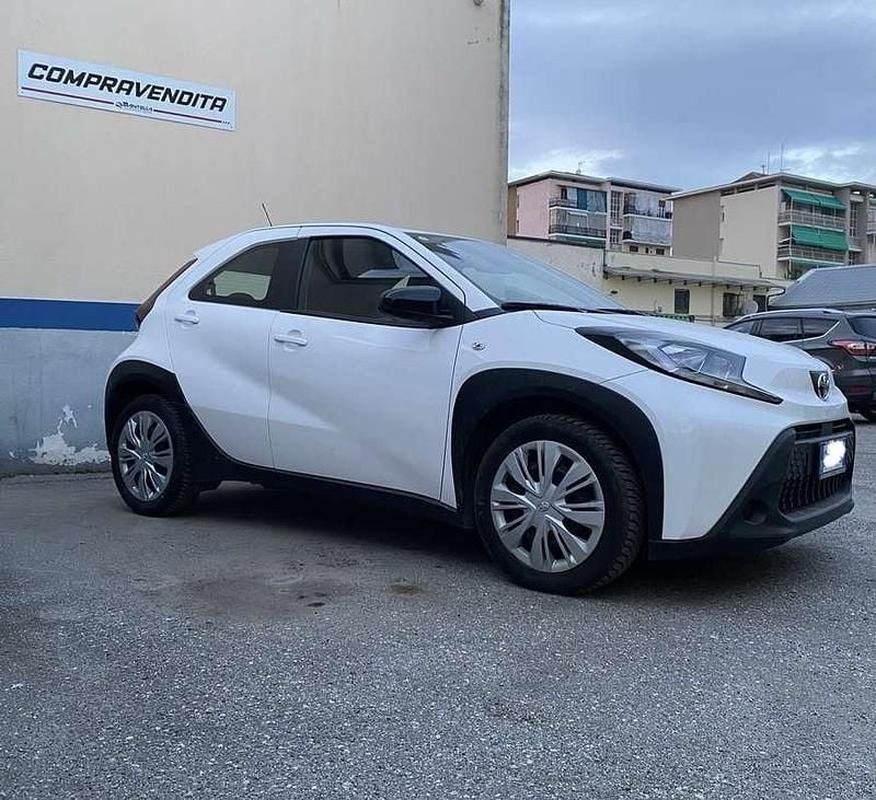 Usata Toyota Aygo X 72 CV (52 kW) 2023 SUV
