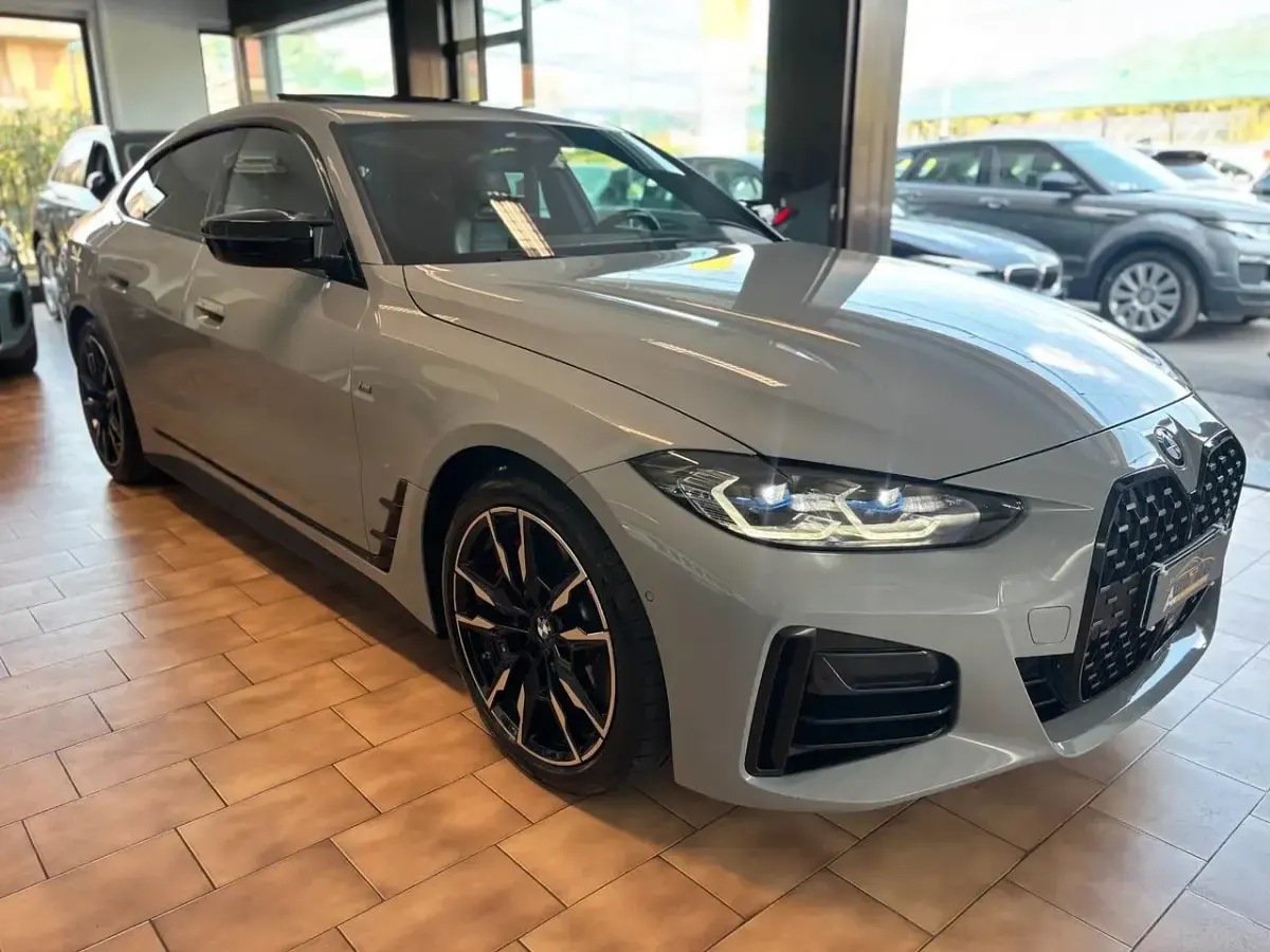 Usata BMW 440 374 CV (275 kW) 2023 Grigio Coupé