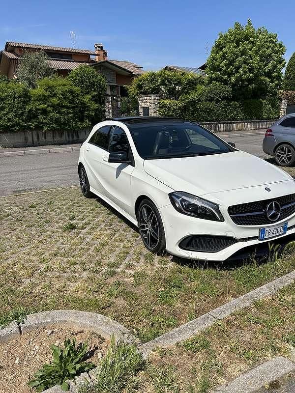 Usata Mercedes A160 90 CV (66 kW) 2015 Berlina