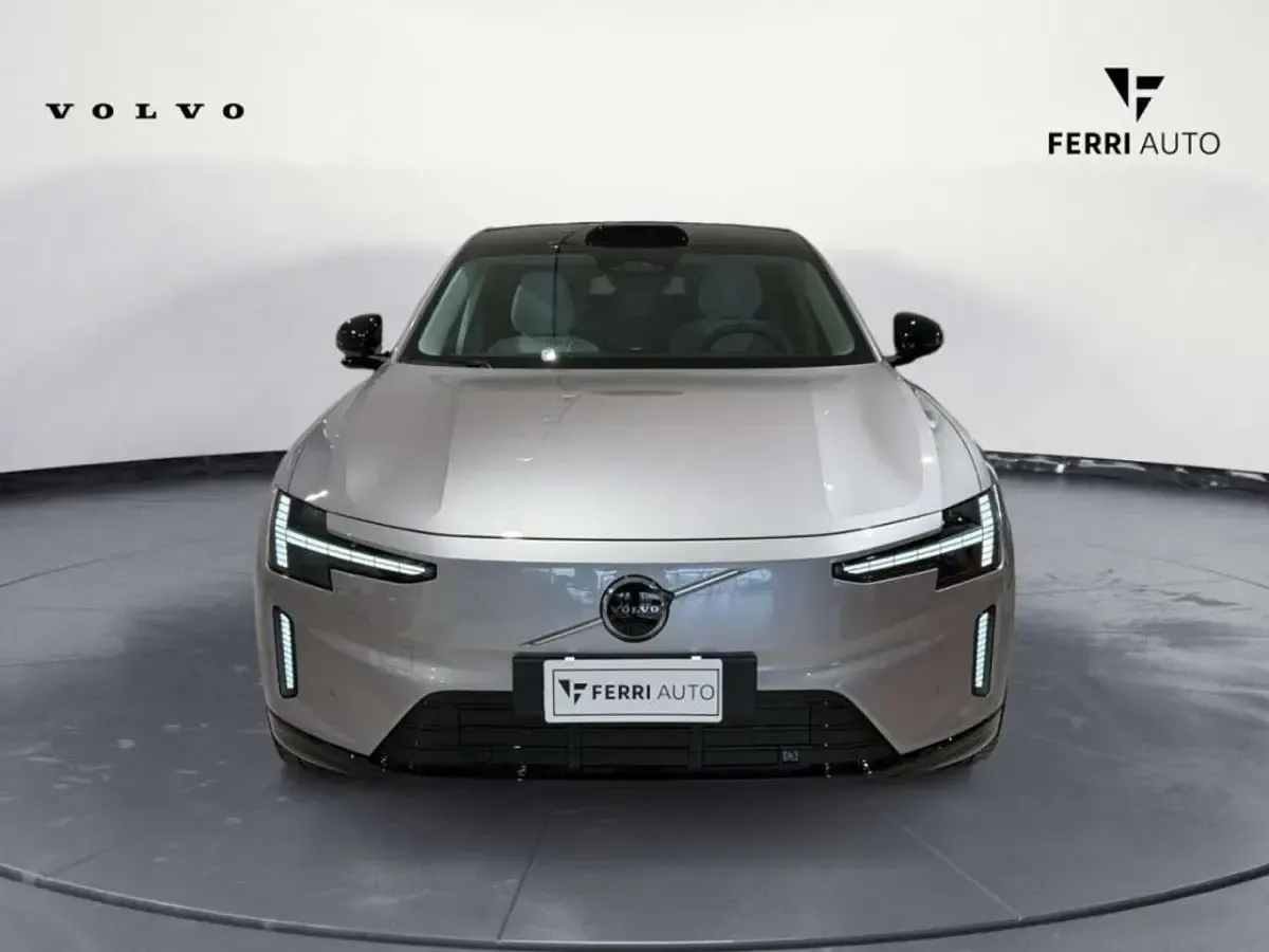 Nuova Volvo ES90 Ultra 139 kW (190 CV) 2026 Argento Berlina