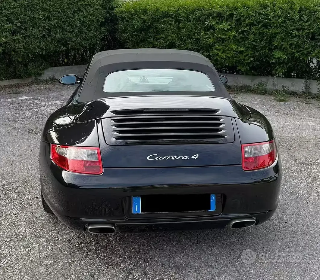 Usata Porsche 911 Carrera 4 Cabriolet 325 CV (239 kW) 2007 Nero Cabrio