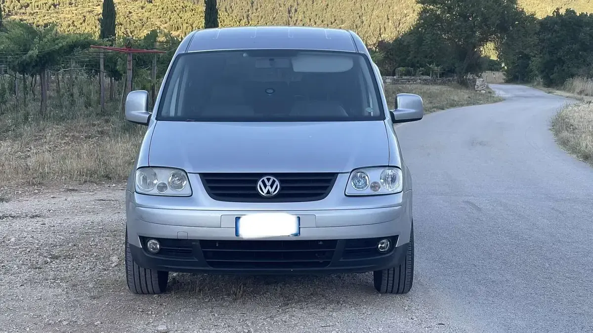 Usata VW Caddy Maxi 105 CV (77 kW) 2009 Argento Monovolume
