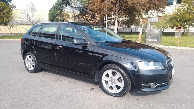 Begagnad Audi A3 90 HK (66 kW) 2012 Svart Halvkombi