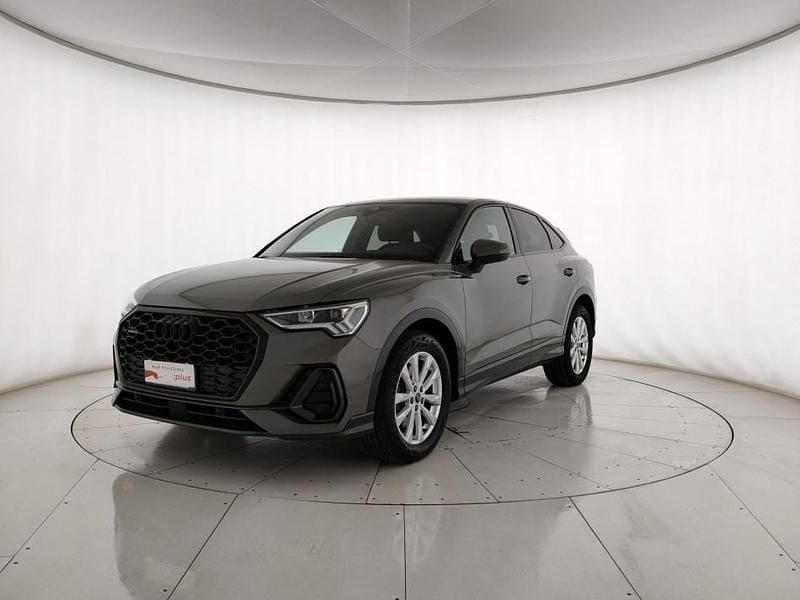 Begagnad Audi Q3 Sportback Business Plus 190 HK (139 kW) 2024 SUV