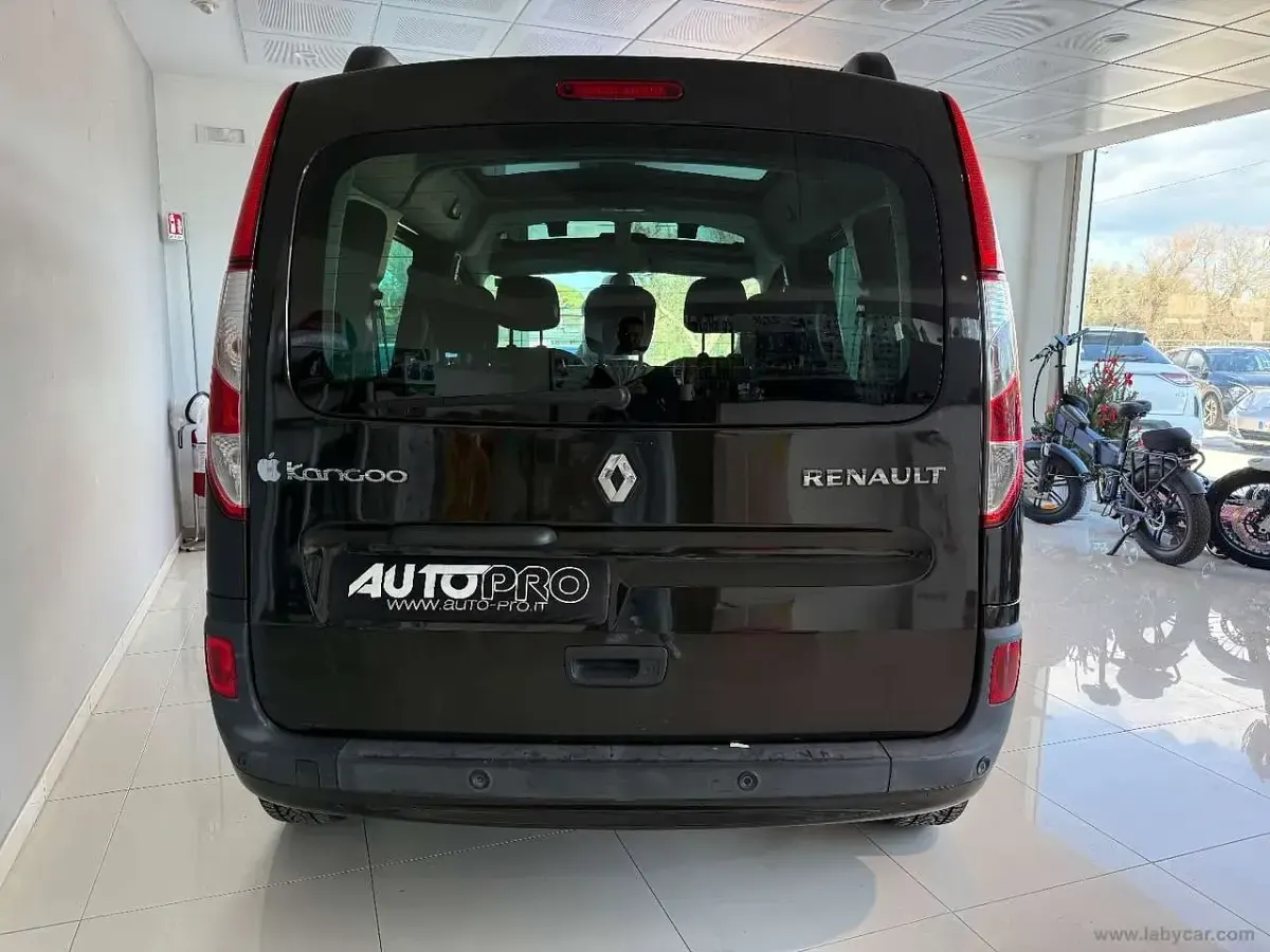 Usata Renault Kangoo LIMITED 110 CV (80 kW) 2015 Nero Monovolume