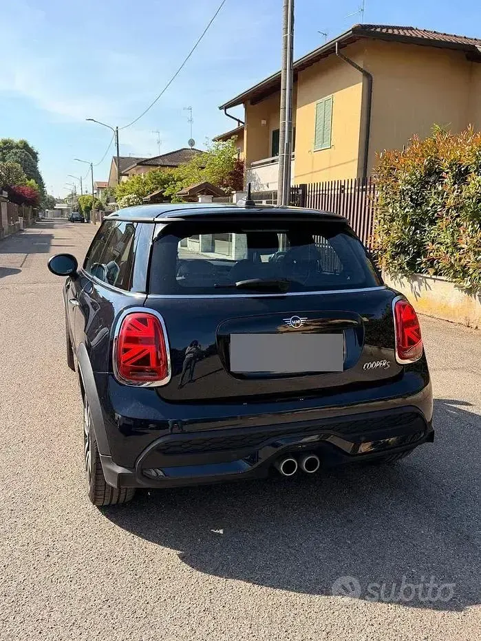 Usata Mini Cooper S 178 CV (130 kW) 2023 Nero Utilitaria