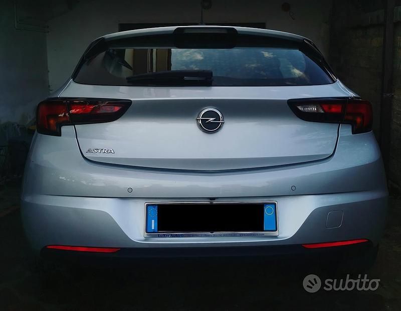 Usata Opel Astra Business Elegance 122 CV (89 kW) 2021 Grigio Berlina