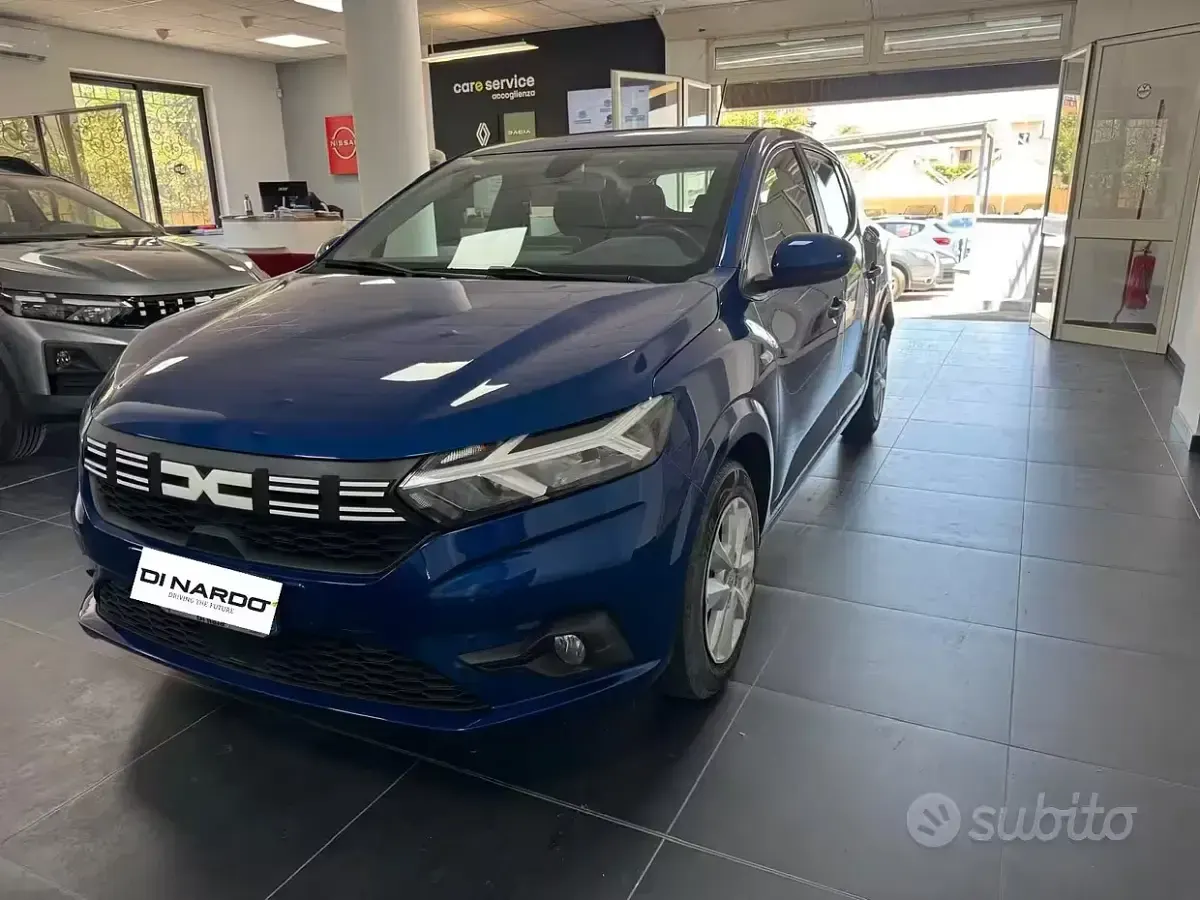 Usata Dacia Sandero Comfort 101 CV (74 kW) 2023 Blu Berlina