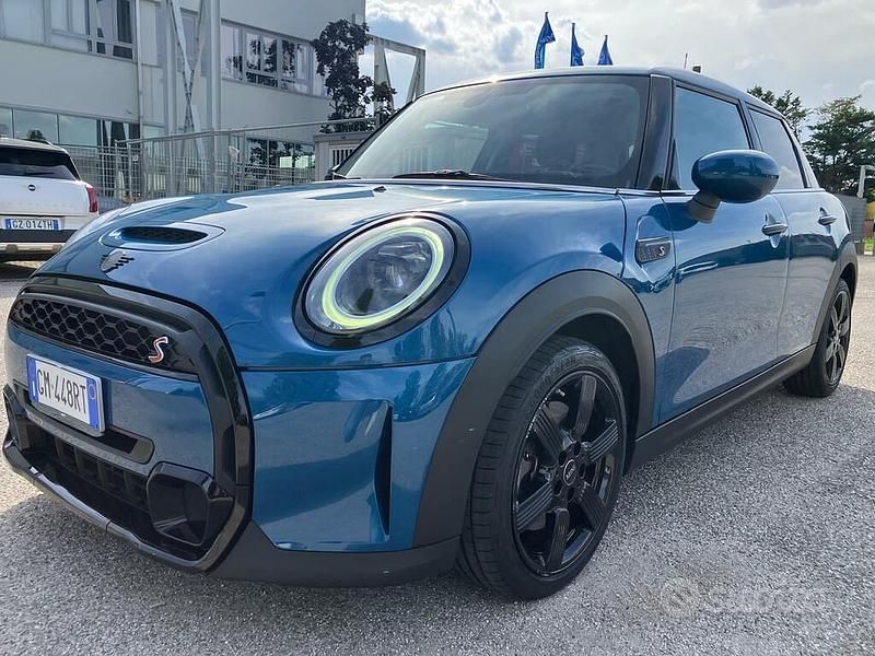 Blu Usata 2023 Mini Cooper S Due volumi | 28.400 € (Buon prezzo) - Immagine 1/4