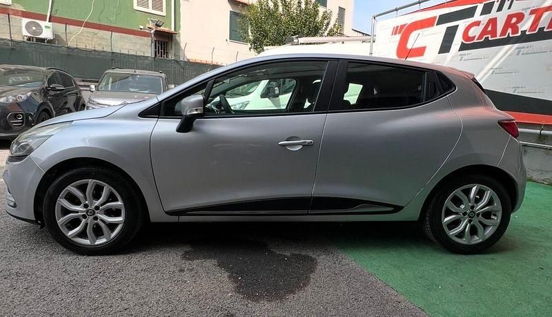 Usata Renault Clio IV Business 89 CV (65 kW) 2018 Grigio Berlina