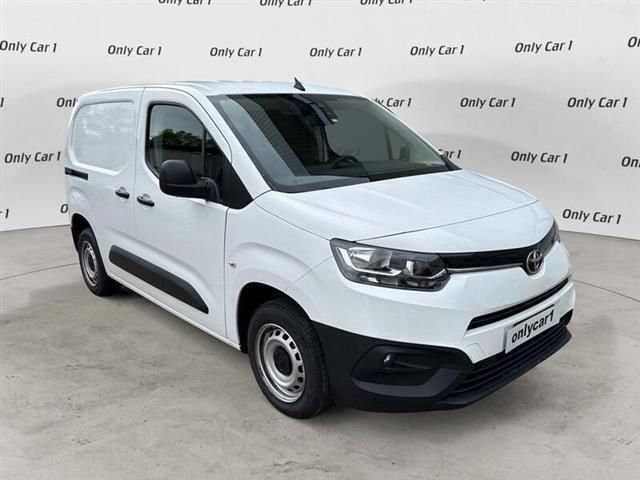 Bianco Usata 2021 Toyota Proace City Active Monovolume | 15.890 € (Molto cara) - Immagine 1/4