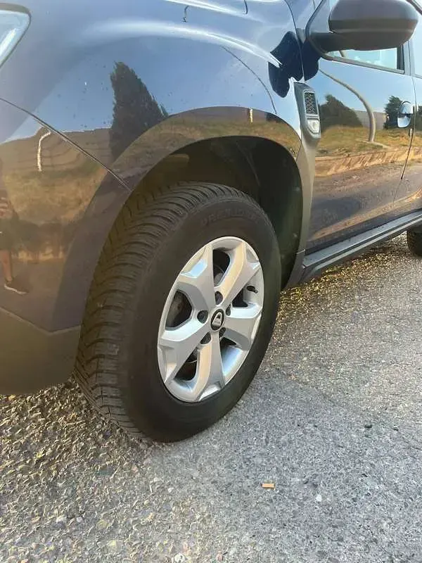 Usata Dacia Duster Comfort 116 CV (85 kW) 2019 Blu/azzurro SUV