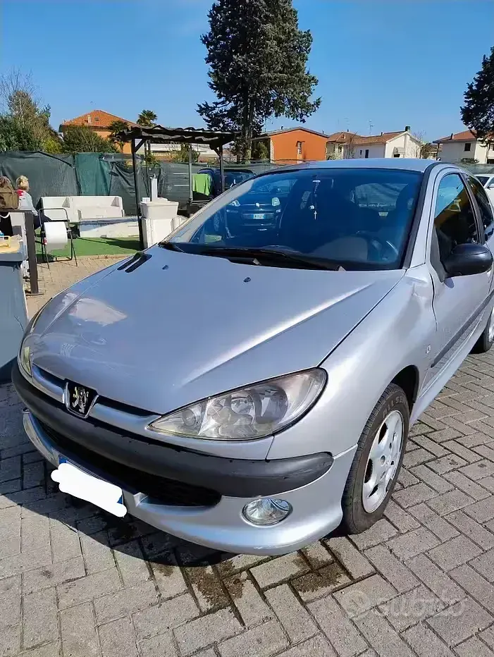 Usata Peugeot 206 75 CV (55 kW) 2001 Berlina