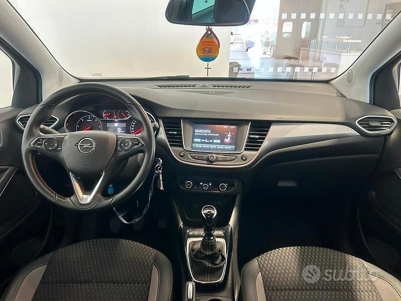 Usata Opel Crossland X 102 CV (75 kW) 2019 Grigio SUV