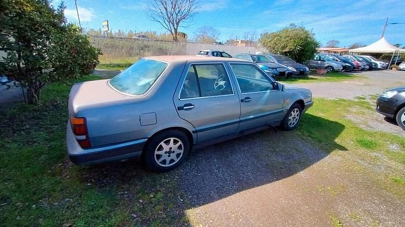 Usata Lancia Thema 146 CV (107 kW) 1990 Grigio Berlina