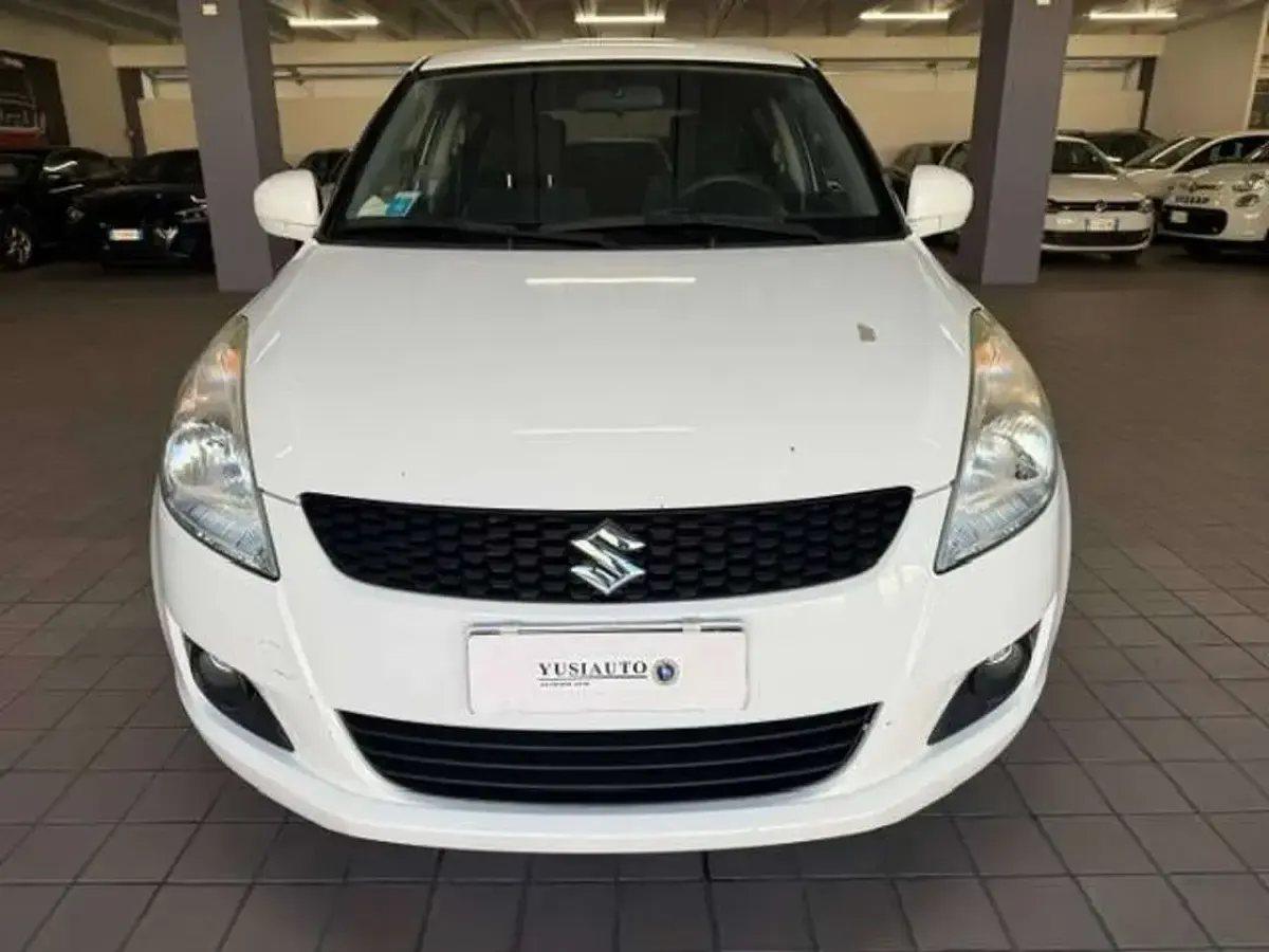 Usata Suzuki Swift GL 75 CV (55 kW) 2011 Bianco Utilitaria