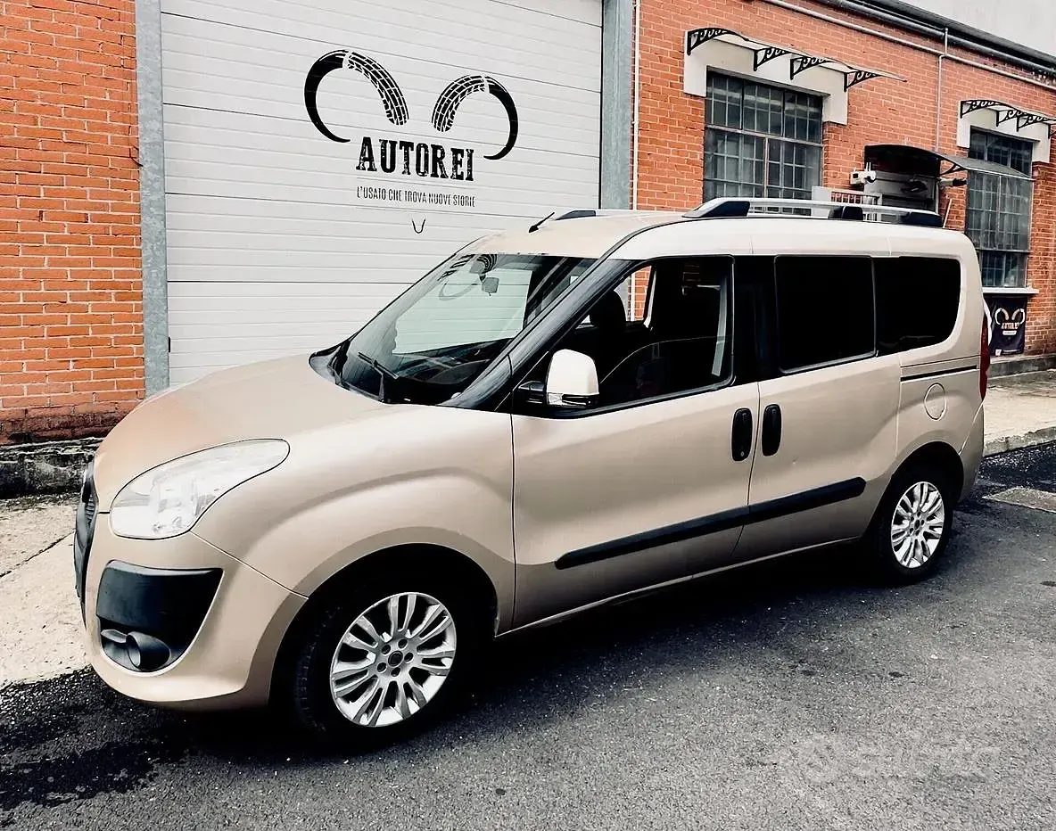Usata Fiat Doblò Dynamic 105 CV (77 kW) 2010 Monovolume