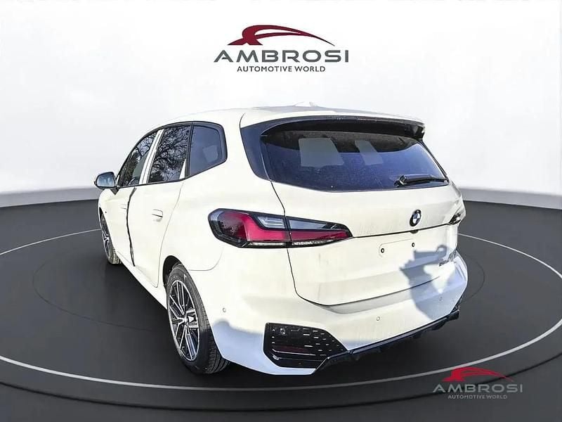 Usado BMW 218 Active Tourer M Sport 150 HP (110 kW) 2024 Branco Monovolume