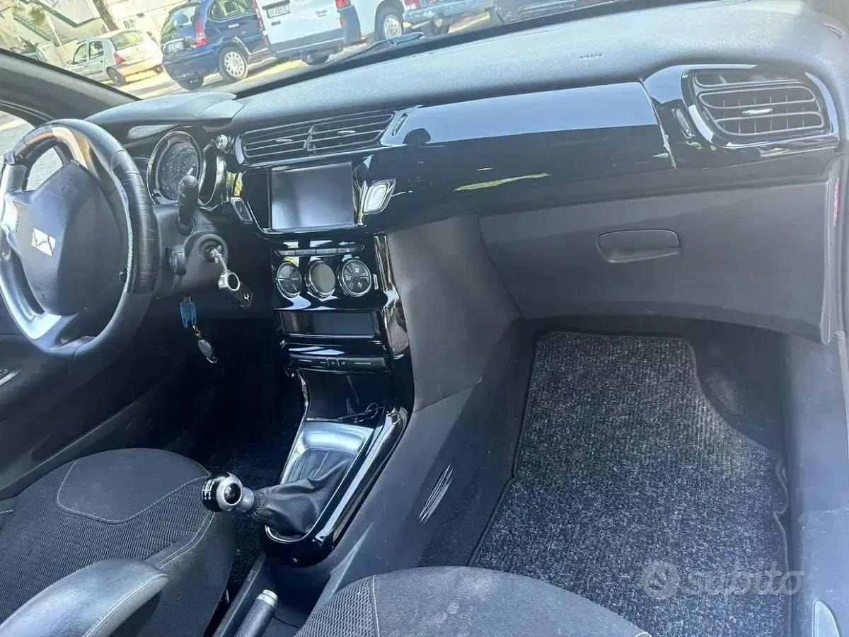 Usata Citroën DS3 75 CV (55 kW) 2015 Bianco
