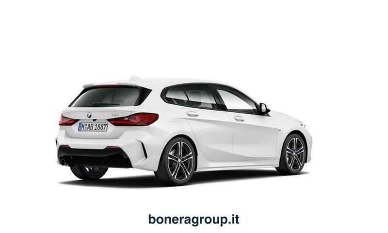 Usato 2024 BMW 118 1.5 Benzin 140 CV (38.000 €)