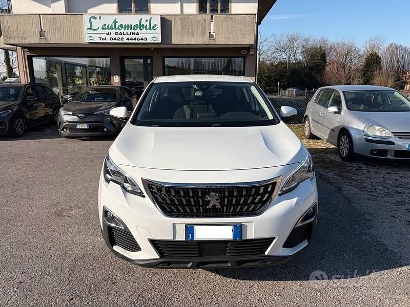 Usata Peugeot 3008 Active 131 CV (96 kW) 2019 Bianco SUV