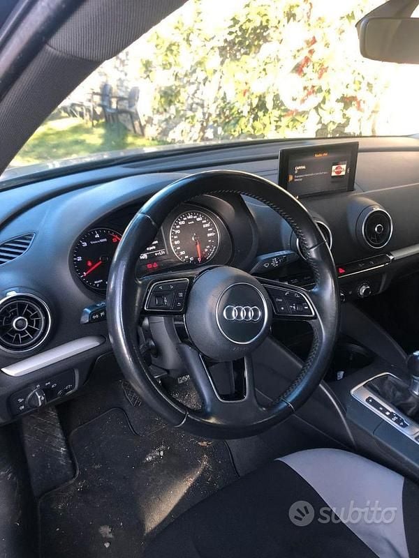 Usata Audi A3 116 CV (85 kW) 2017 Grigio Berlina