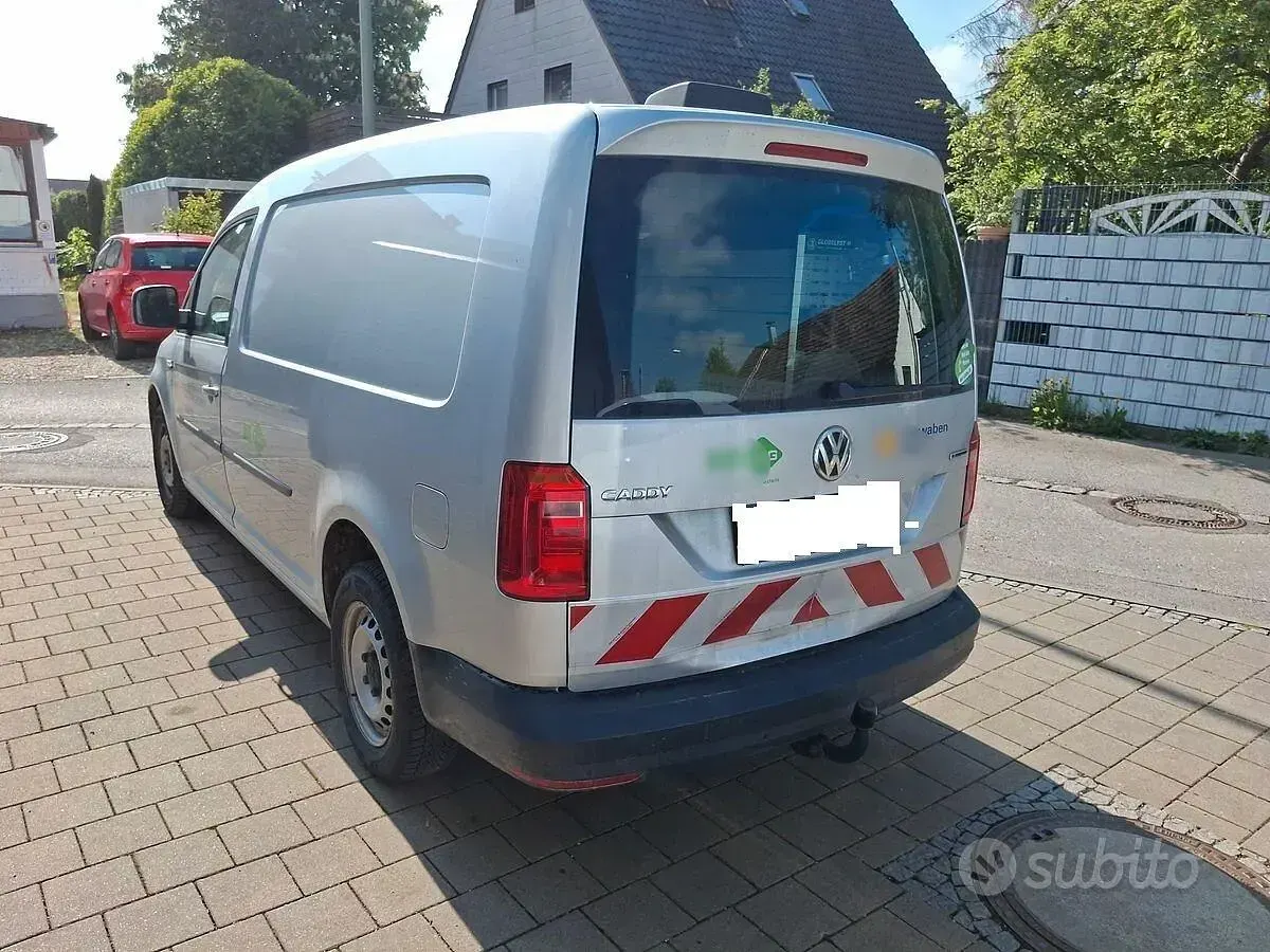 Usata VW Caddy Maxi Business 110 CV (80 kW) 2019 Bianco Monovolume
