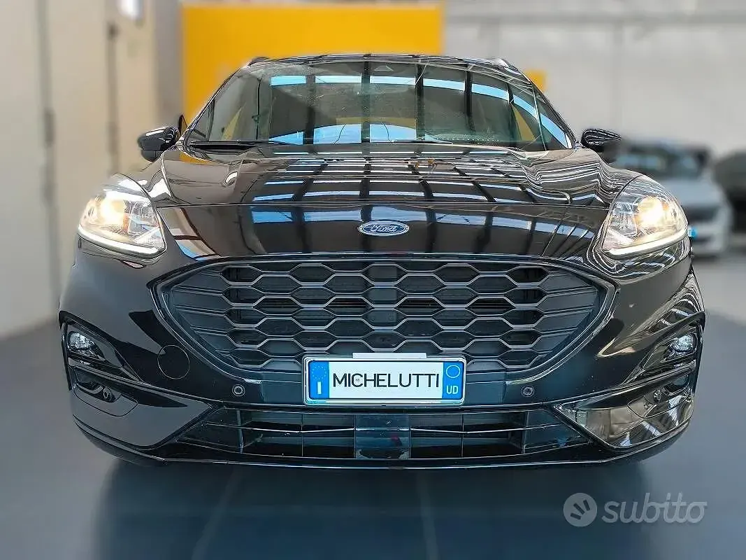 Usata Ford Kuga ST-Line 190 CV (139 kW) 2022 Nero SUV