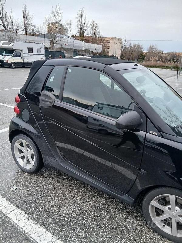Usata Smart ForTwo Cabrio 71 CV (52 kW) 2010 Nero Cabrio