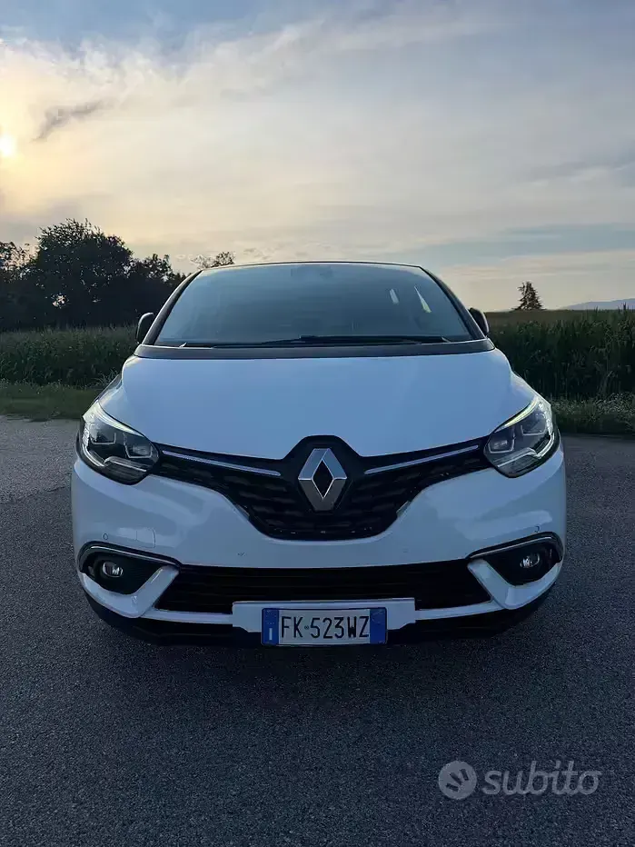 Usata Renault Scénic III 110 CV (80 kW) 2017 Bianco Monovolume